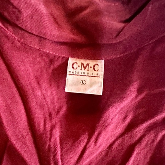 C.M.C Tecel Shirt with coconut buttons and split hems, rich ruby color, Size L - Picture 3 of 5